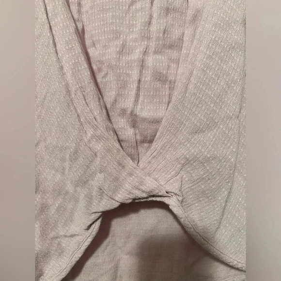 Skies are blue lilac sleeveless blouse size M - Picture 2 of 7